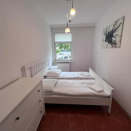 Festivalove 2 -apartament 3 Sypialniami Dla 8 Osob Podczele *