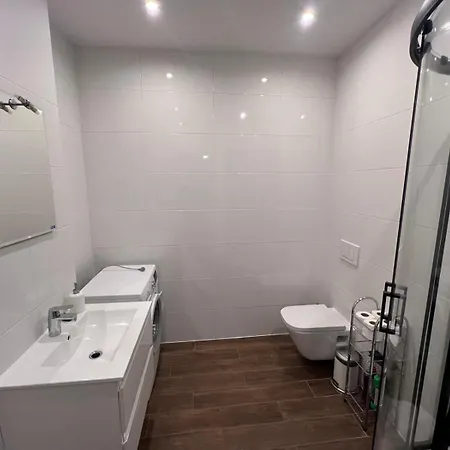 Festivalove 2 -apartament 3 Sypialniami Dla 8 Osob Podczele Kolobřeh