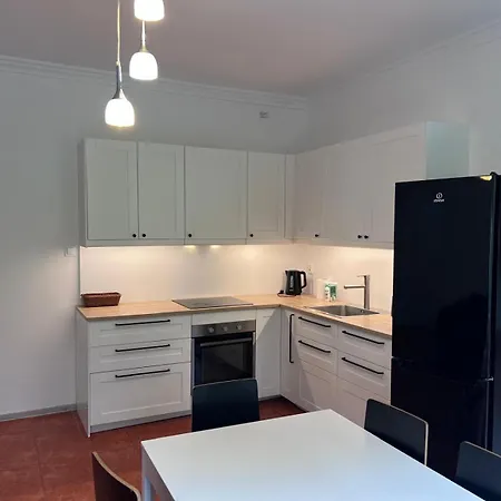 Festivalove 2 -apartament 3 Sypialniami Dla 8 Osob Podczele Apartmán